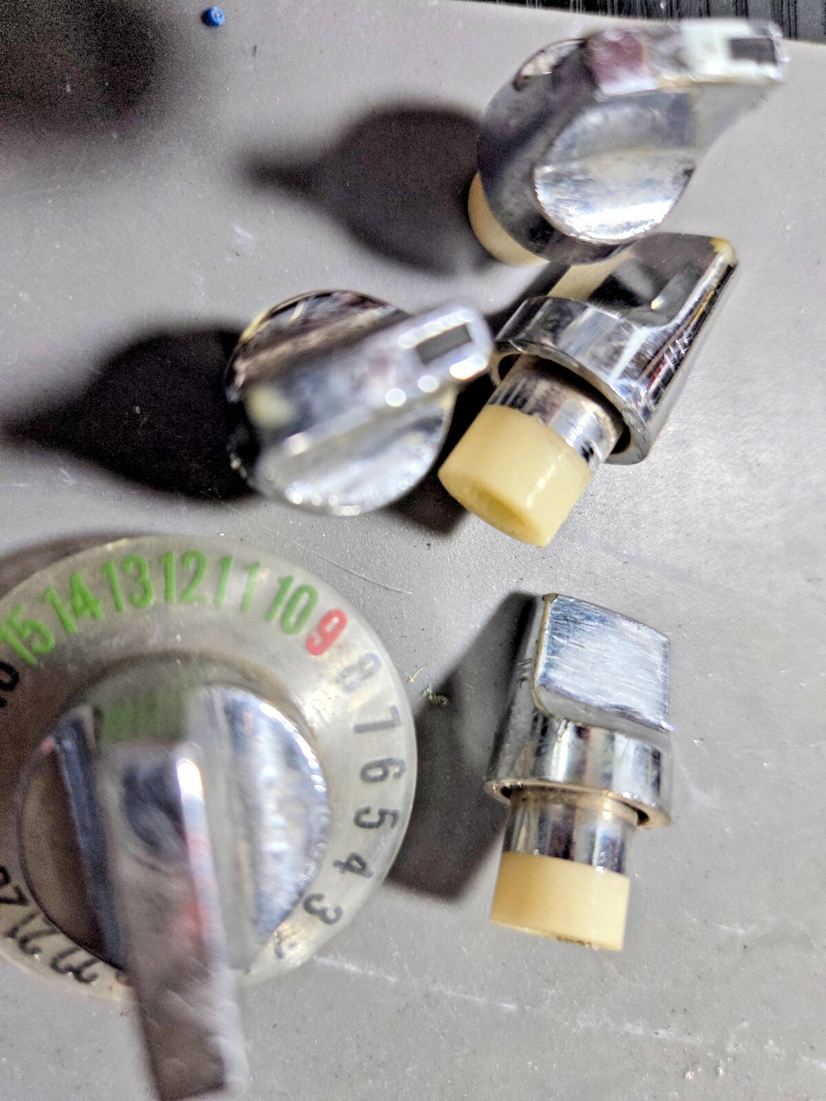 COMPLETE SET OF KNOBS FOR JC PENNEY MODEL 6211 MOBILE CB RADIO