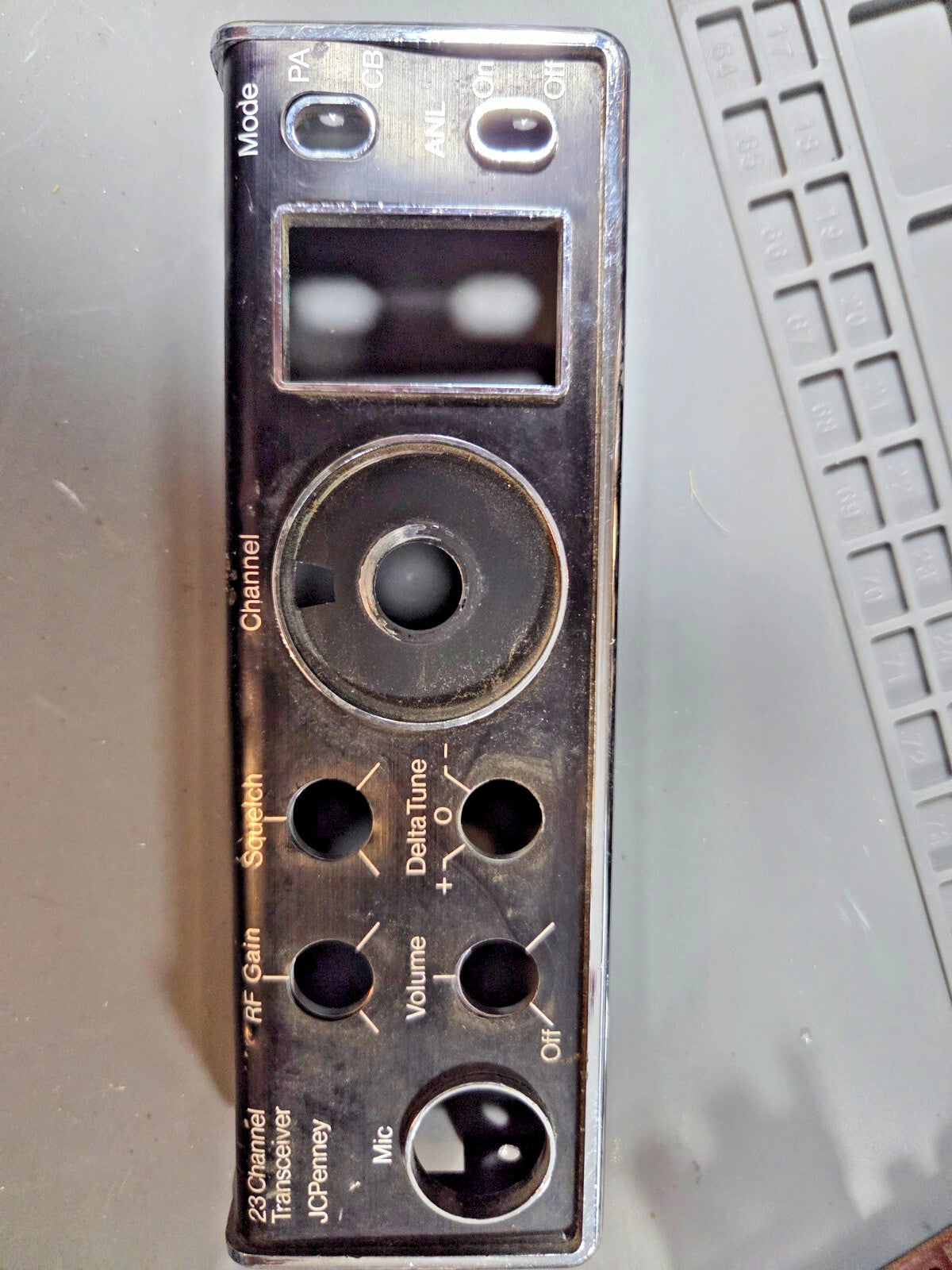 FRONT FACEPLATE FOR JC PENNEY MODEL 6211 23 CH MOBILE CB RADIO