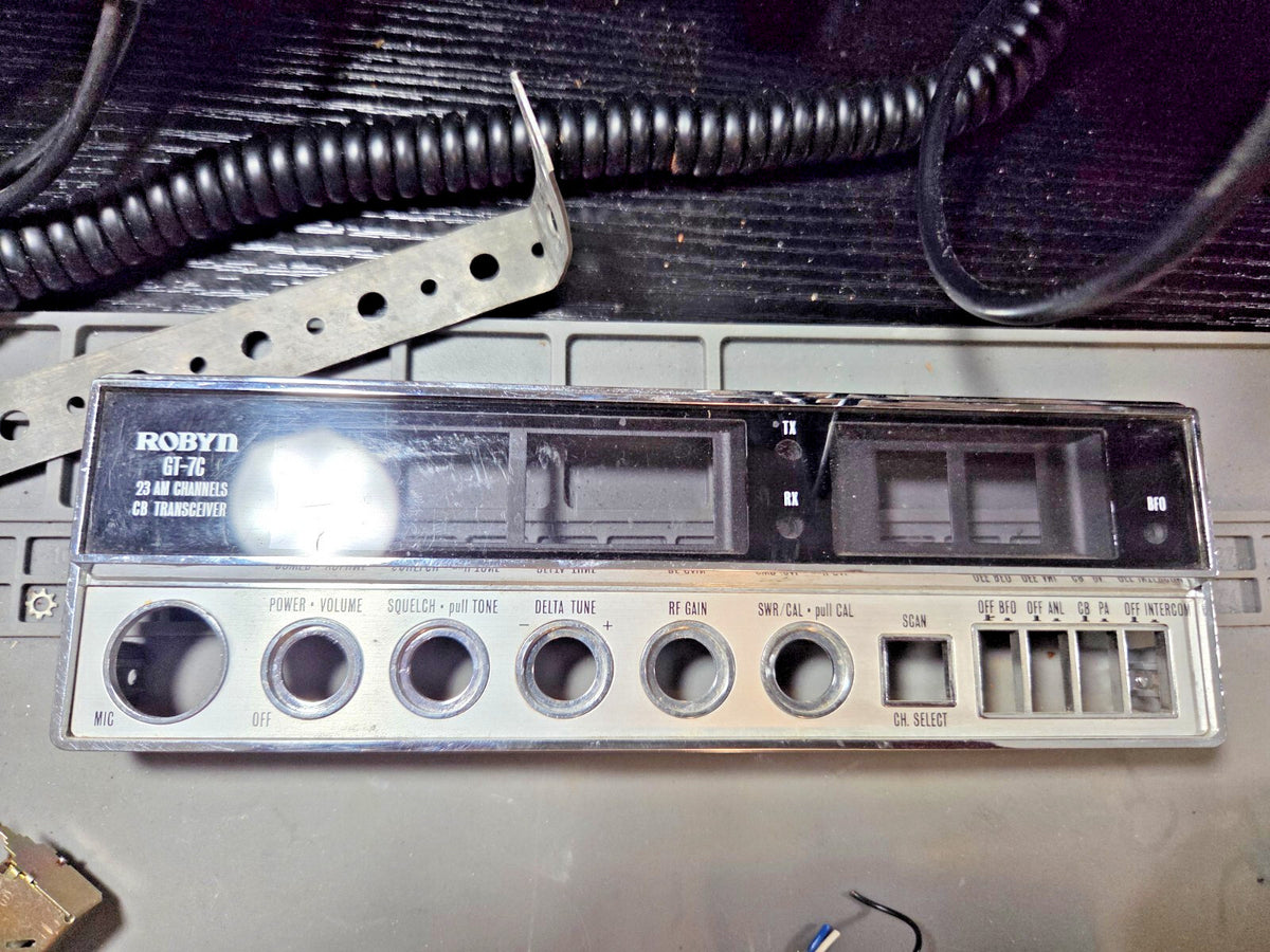 FRONT FACEPLATE FOR ROBYN GT-7C MOBILE CB RADIO