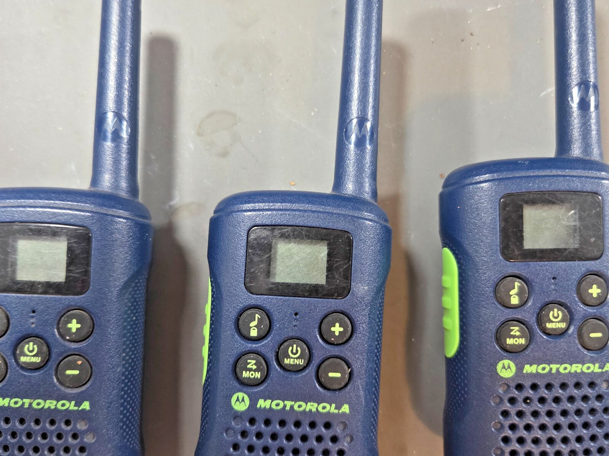 TRIPLE SET OF MOTOROLA FRS RADIOS, TESTED WORKING